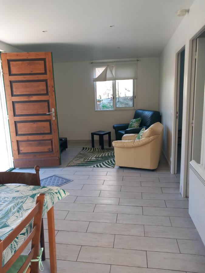 Petit Chalet En Bois Reynes ภายนอก รูปภาพ