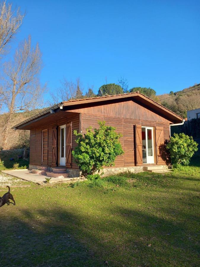 Petit Chalet En Bois Reynes ภายนอก รูปภาพ